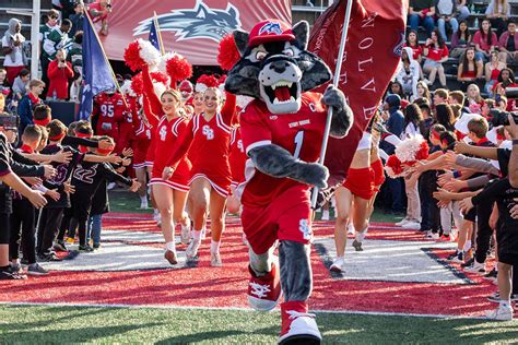 A Day in the Life of Wolfie: Suny Stony Brook's Mascot's Busy Schedule